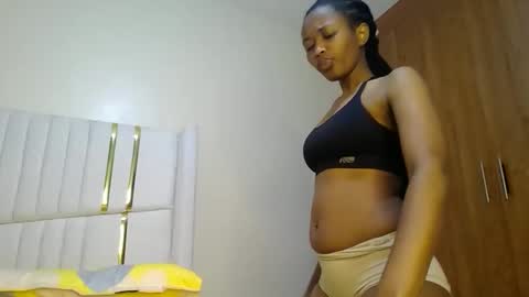 shanizz online show from February 1, 11:27 pm