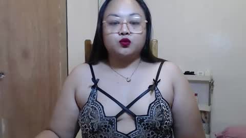 shantal_romance8 online show from April 29, 4:45 pm