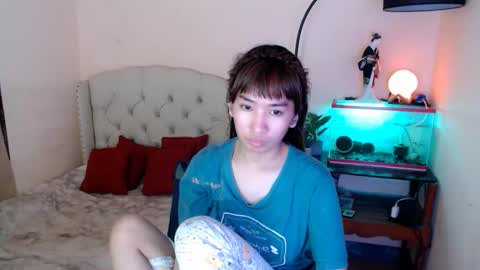 Snapshot of shantalfoxxy chatting on February 24, 2:48 pm SHANTA FOX s online show from February 24, 2:48 pm