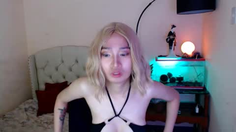 Snapshot of shantalfoxxy chatting on February 9, 11:25 am SHANTA FOX s online show from February 9, 11:25 am