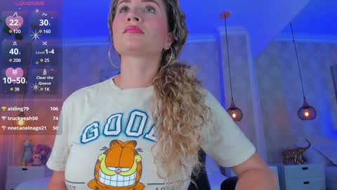 Shantal online show from February 7, 5:18 pm