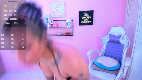 shantals online show from October 1, 11:25 pm