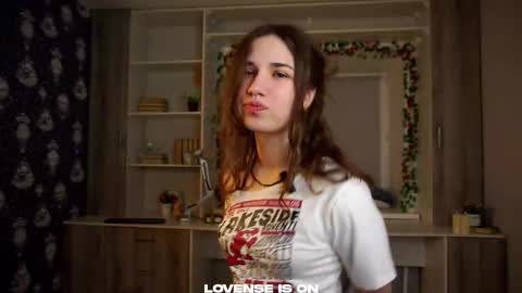 Ivy online show from November 26, 1:36 am