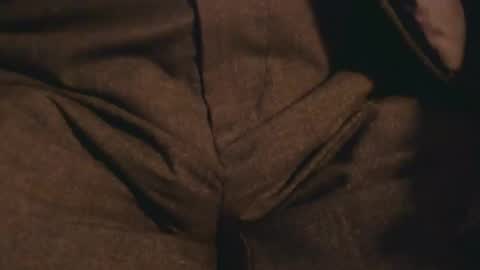 shapelyhelm1 online show from October 25, 10:36 am