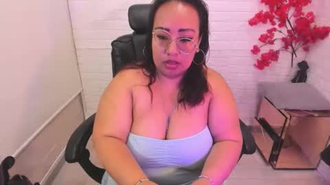 Shara Oz online show from June 6, 2:12 pm