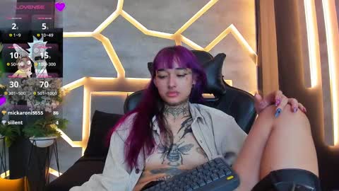 SharaRoss online show from January 4, 5:16 pm