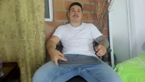 jhon deibyd online show from May 15, 6:11 am
