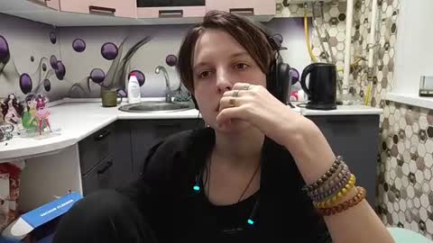 Sara online show from June 20, 6:47 pm