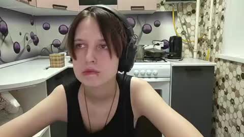 Sara online show from July 8, 10:57 pm
