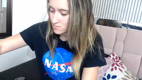 Sara online show from November 30, 3:30 pm