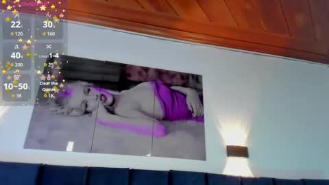 SharonLovee  online show from December 1, 11:58 pm