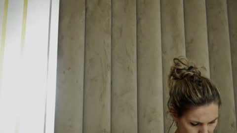 SharonStarr online show from September 14, 9:05 pm