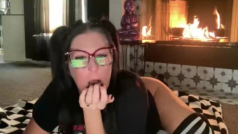 Shastababy online show from January 9, 9:26 pm