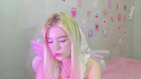 Lola online show from September 21, 6:56 pm