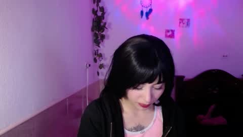 Shayla 3 online show from December 19, 12:11 pm