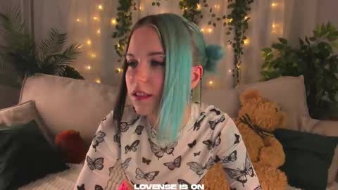 Anika online show from October 4, 12:03 pm