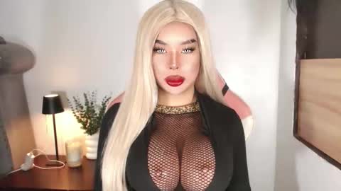 sheenafrost online show from March 24, 6:19 am