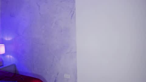 sheeylopez online show from October 31, 4:13 am