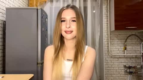 Jenny online show from October 20, 8:25 pm