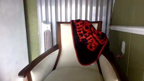 Red online show from April 6, 9:16 pm