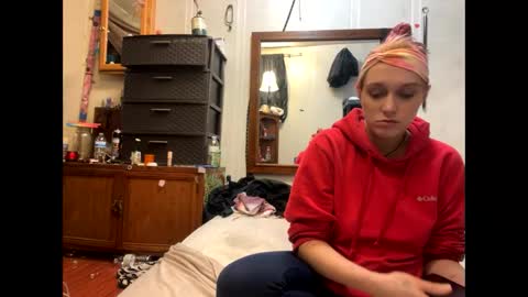 Shelby holes online show from December 14, 10:28 pm