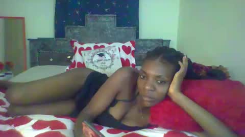 Snapshot of shelia420715 chatting on February 20, 7:08 pm shelia420715 online show from February 20, 7:08 pm