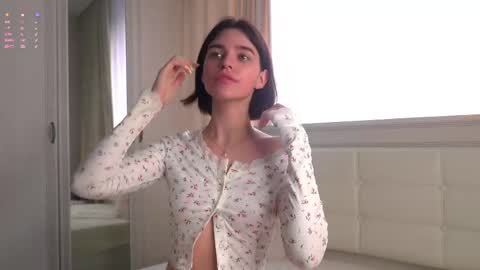 Alex online show from April 5, 1:13 am