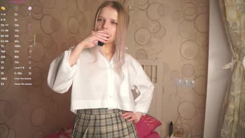 shellyboom online show from November 18, 4:04 am