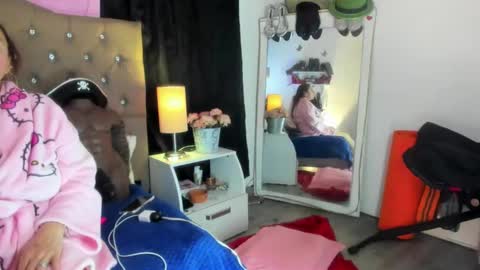 shera hade online show from March 4, 3:22 am