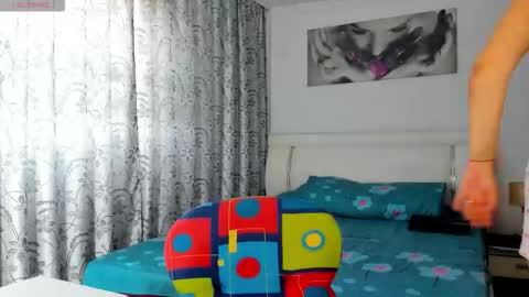 Miky online show from November 9, 1:14 pm