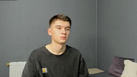 Max online show from November 10, 3:09 am