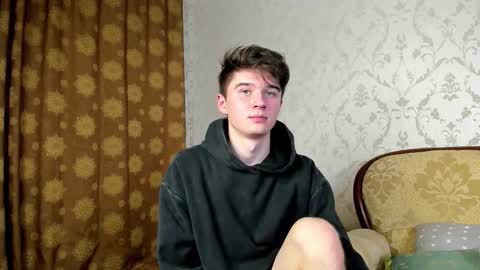 Max online show from October 11, 7:06 pm