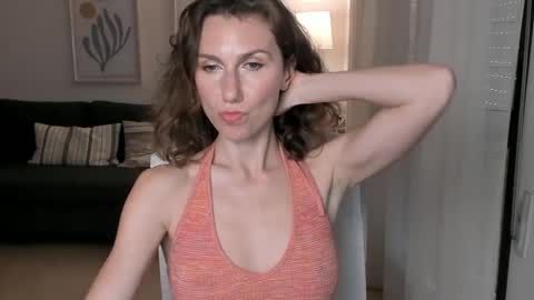 Snapshot of shesleepsnaked chatting on February 16, 4:21 pm shesleepsnaked online show from February 16, 4:21 pm
