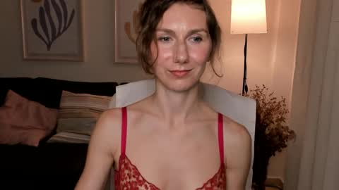 Snapshot of shesleepsnaked chatting on January 17, 10:45 pm shesleepsnaked online show from January 17, 10:45 pm