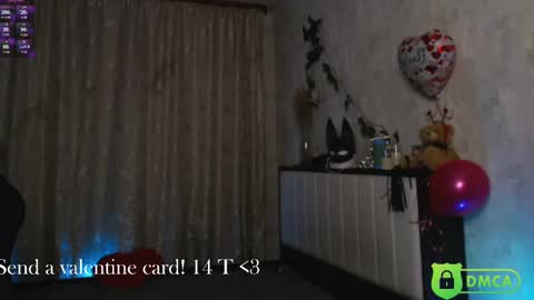 Snapshot of sheslike_firstlove chatting on February 16, 9:48 pm Vanessa online show from February 16, 9:48 pm