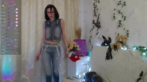 Vanessa online show from January 7, 1:05 pm