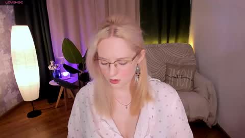 Hello guys my name is Aemilia online show from February 16, 8:54 am