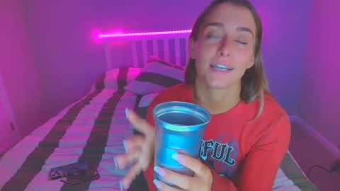 shhitskay online show from January 1, 8:56 am