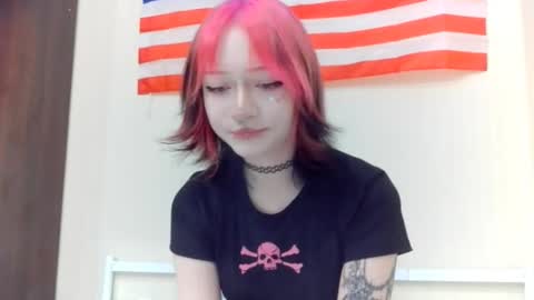 Luna online show from February 23, 8:00 pm