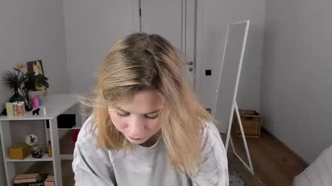 Agatha online show from October 11, 1:49 pm