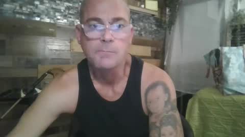 Red4040 online show from October 6, 7:48 am