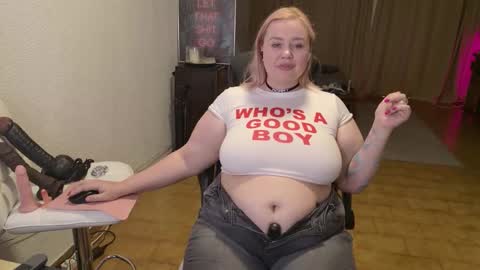 Mimi   online show from February 7, 3:26 pm