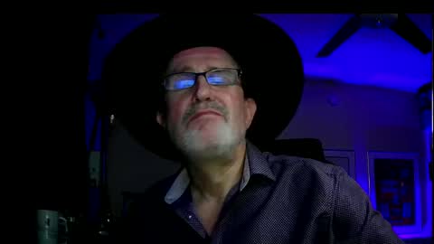 Snapshot of shrewtamer chatting on January 16, 6:03 am shrewtamer online show from January 16, 6:03 am