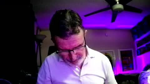 Snapshot of shrewtamer chatting on December 7, 8:38 am shrewtamer online show from December 7, 8:38 am