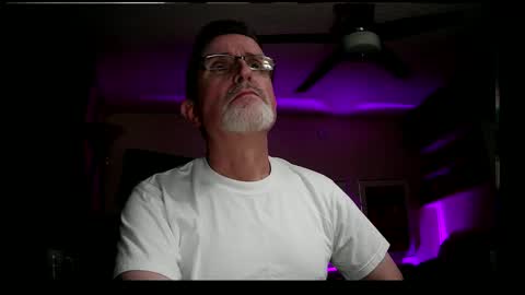 Snapshot of shrewtamer chatting on January 5, 5:09 am shrewtamer online show from January 5, 5:09 am