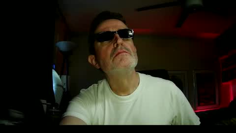 Snapshot of shrewtamer chatting on March 12, 12:53 am shrewtamer online show from March 12, 12:53 am