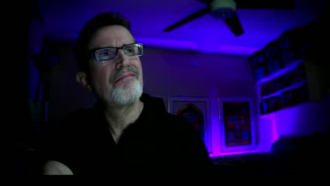 Snapshot of shrewtamer chatting on March 8, 9:50 am shrewtamer online show from March 8, 9:50 am