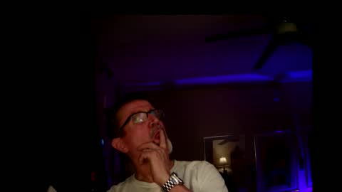 shrewtamer online show from October 16, 2:33 am