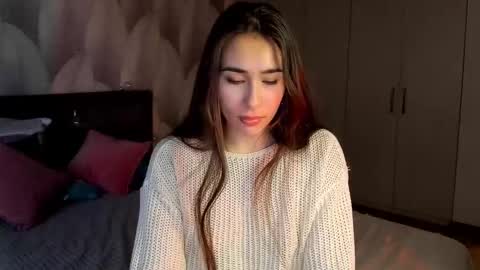 Mika online show from November 3, 2:01 am