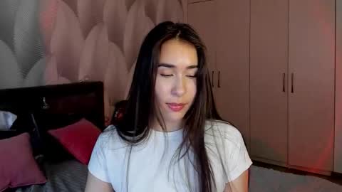 Mika online show from December 22, 3:57 am